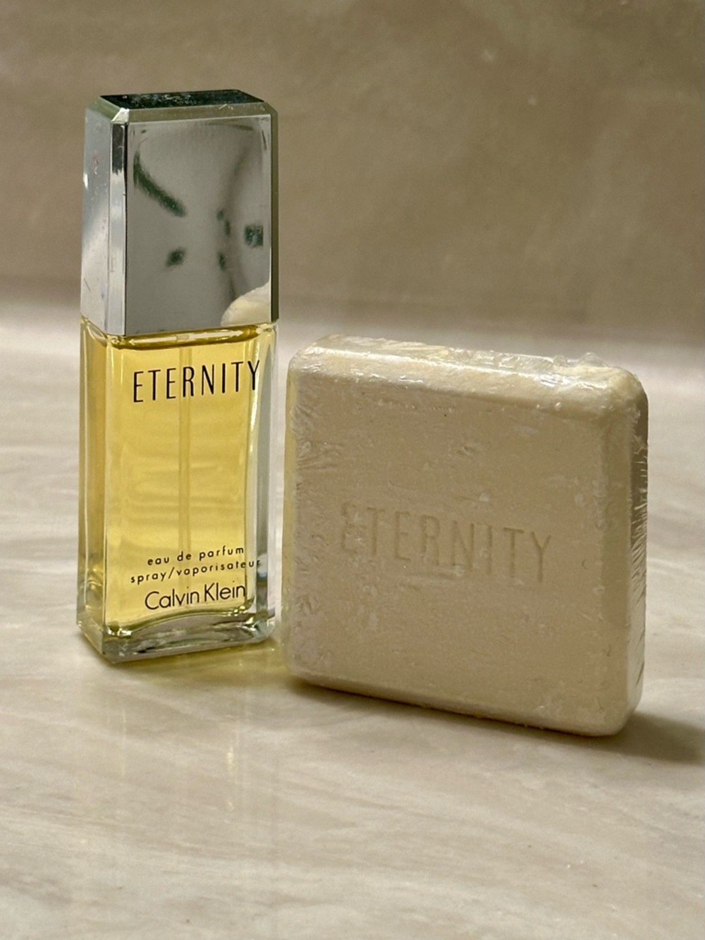 NEW Vintage Calvin Klein ETERNITY Eau de Parfum Spray + Perfumed Bath Soap